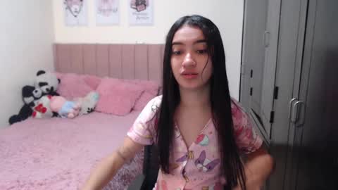 Snapshot of sarah_stone15 chatting on January 11, 2025, 4:14 pm Sarah online show from January 11, 2025, 4:14 pm