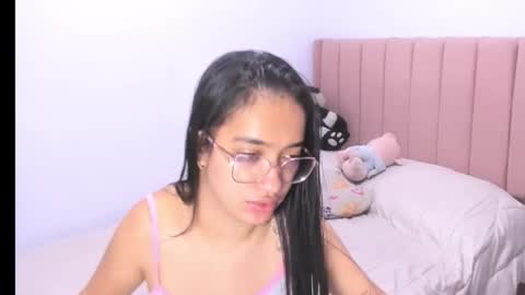 Snapshot of sarah_stone15 chatting on October 8, 2025, 3:31 pm Sarah online show from October 8, 2025, 3:31 pm