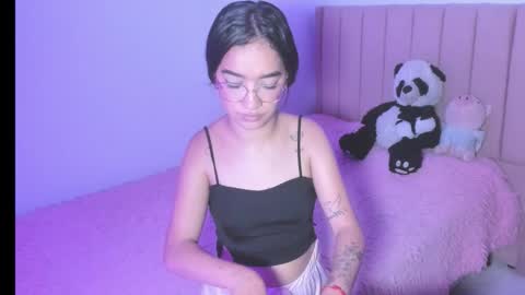 Snapshot of sarah_stone15 chatting on October 27, 2025, 6:45 pm Sarah online show from October 27, 2025, 6:45 pm