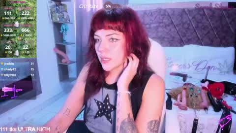 Loren online show from February 11, 2025, 7:38 pm