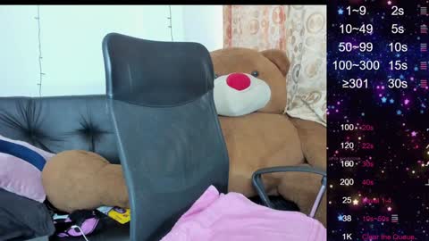 Snapshot of sarah_sweett chatting on January 24, 2025, 12:10 pm Sarah online show from January 24, 2025, 12:10 pm