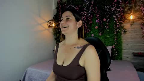 Sarah Deyvis online show from February 24, 2026, 1:42 pm