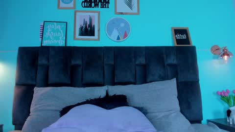 Sarah Evans online show from February 26, 2025, 1:43 am