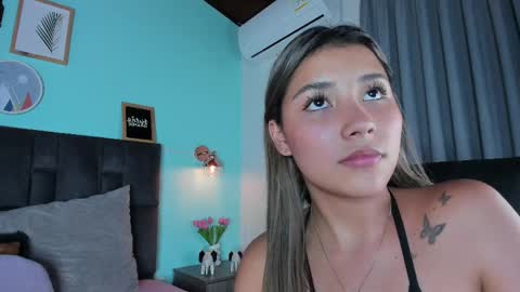 Sarah Evans online show from February 28, 2025, 11:45 pm