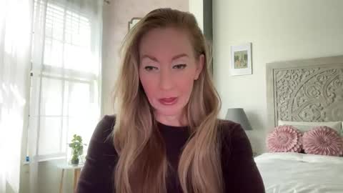 Sarah online show from April 30, 2026, 5:52 pm