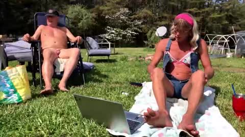 Snapshot of sarahhampton chatting on April 8, 2026, 7:47 pm CdSissySarah online show from April 8, 2026, 7:47 pm