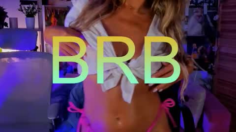 Divine Sarah NONUDE model online show from October 24, 2025, 11:39 am