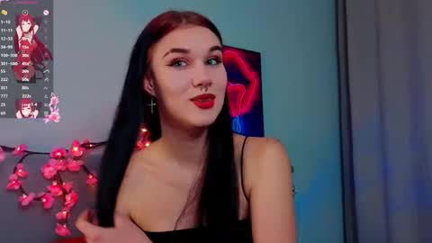 Sarah  online show from October 27, 2025, 11:09 pm