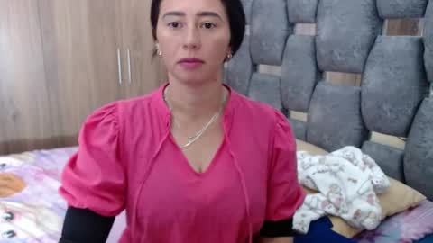 Snapshot of sarahott_1 chatting on February 1, 2025, 8:26 pm Lia online show from February 1, 2025, 8:26 pm