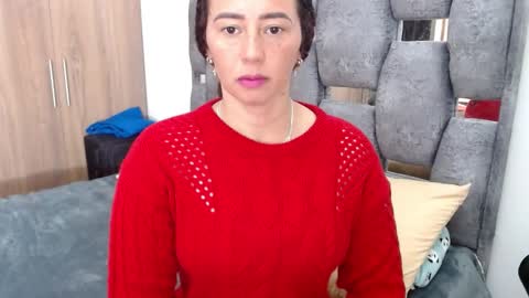 Snapshot of sarahott_1 chatting on February 21, 2025, 2:16 pm Lia online show from February 21, 2025, 2:16 pm