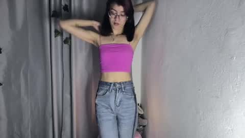 Snapshot of sarahsmitt chatting on May 6, 2026, 9:31 pm Sarah online show from May 6, 2026, 9:31 pm