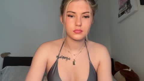 SarahxOliver online show from January 18, 2026, 4:22 pm