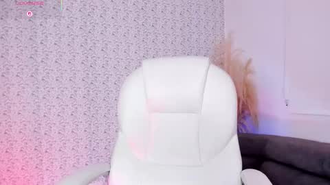 Snapshot of sarajonesxxx chatting on November 21, 2025, 4:27 pm Sara jones online show from November 21, 2025, 4:27 pm