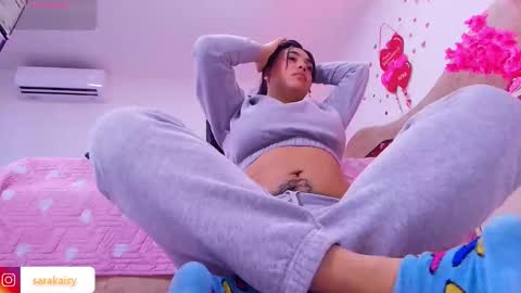 Sara  online show from February 6, 2026, 11:57 am