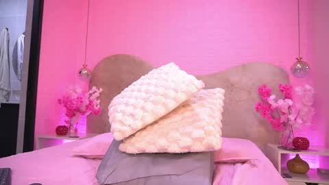 Snapshot of sarak_ chatting on May 22, 2026, 12:00 pm Sara online show from May 22, 2026, 12:00 pm