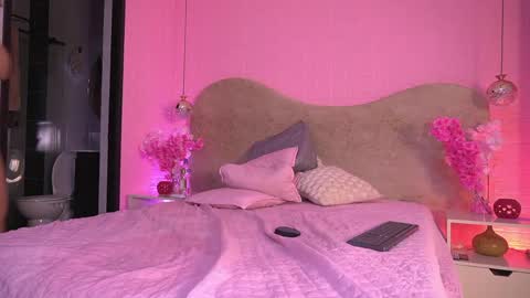 Snapshot of sarak_ chatting on May 31, 2026, 6:09 pm Sara online show from May 31, 2026, 6:09 pm