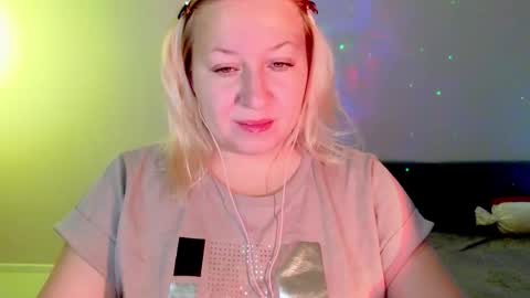 Sara online show from October 17, 2025, 3:53 am