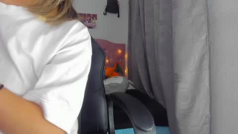 sara  online show from January 10, 2025, 2:57 am