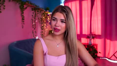 Snapshot of saramiretti chatting on September 21, 2025, 7:10 am saramiretti online show from September 21, 2025, 7:10 am