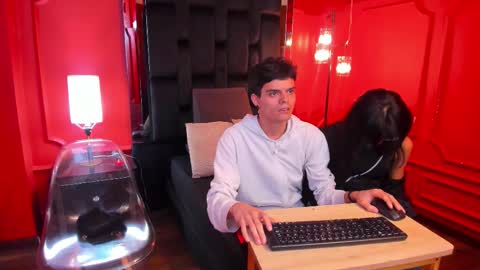 Snapshot of saranaomy_ chatting on October 28, 2025, 3:10 am Sara and Edward online show from October 28, 2025, 3:10 am