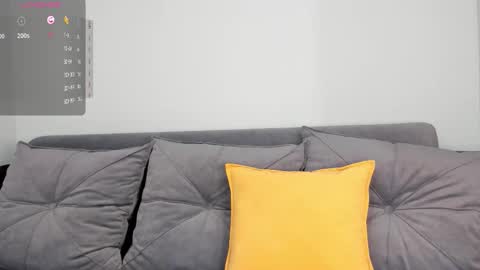 Sara online show from November 25, 2025, 9:26 pm