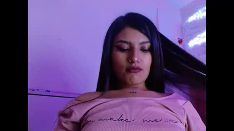 sarastonesx online show from March 10, 2025, 4:28 am