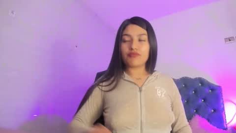 sarastonesx online show from January 6, 2026, 7:56 am