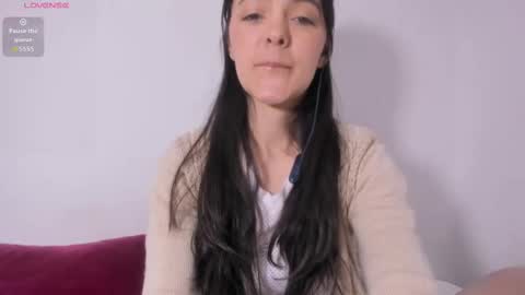 Sara   online show from September 15, 2025, 9:04 pm