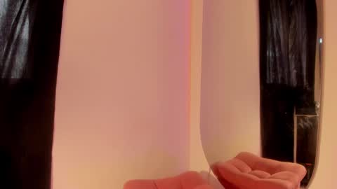 Sara  online show from March 10, 2025, 5:39 pm