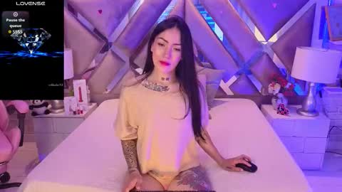 Sara  online show from February 25, 2026, 3:32 pm