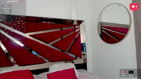 Snapshot of sarawagner_ chatting on April 4, 2026, 12:09 am online show from April 4, 2026, 12:09 am