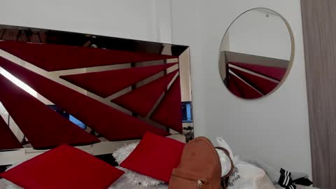 Snapshot of sarawagner_ chatting on May 30, 2026, 6:16 pm online show from May 30, 2026, 6:16 pm