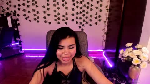 saray__jones online show from January 16, 2025, 4:07 pm