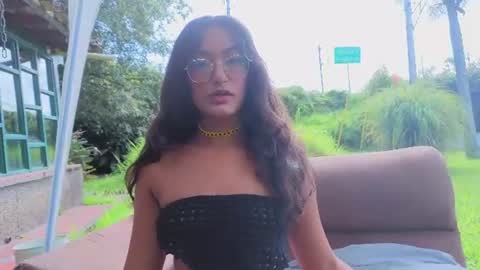 Snapshot of sarazuletaa chatting on July 1, 2026, 2:18 pm sarazuletaa online show from July 1, 2026, 2:18 pm