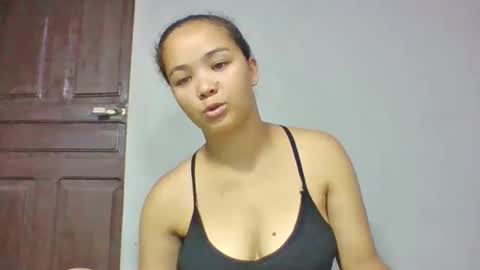 Snapshot of sarhon917962 chatting on April 30, 2026, 9:48 am sarhon917962 online show from April 30, 2026, 9:48 am