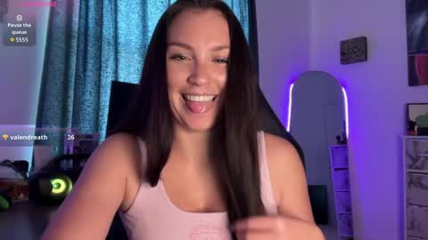 sariaaahh online show from November 3, 2025, 6:09 pm