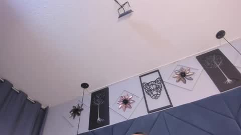 Sara  online show from December 24, 2024, 4:22 am