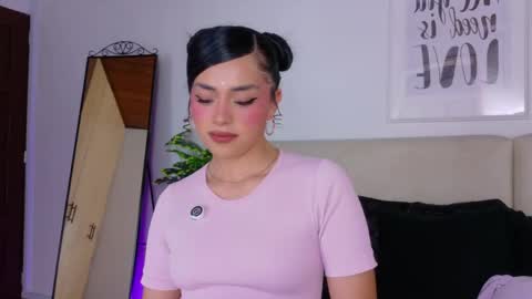 Sara online show from May 27, 2026, 11:13 pm