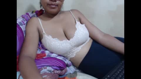 saronette online show from January 9, 2025, 7:10 am