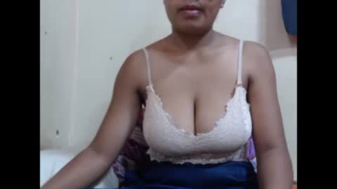 saronette online show from January 13, 2025, 7:00 am