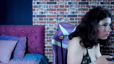 Snapshot of sary_littlesmiles chatting on April 5, 2026, 11:18 am Sary online show from April 5, 2026, 11:18 am