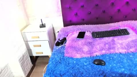 Snapshot of sary_littlesmiles chatting on April 10, 2026, 11:15 am Sary online show from April 10, 2026, 11:15 am