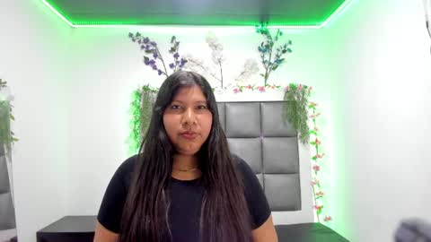 sasha__collins online show from July 17, 2026, 3:07 pm