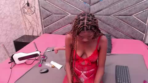 Snapshot of sasha_brownie_ chatting on November 30, 2025, 7:51 pm Sasha online show from November 30, 2025, 7:51 pm