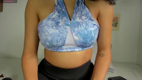 Snapshot of sasha_collinns chatting on February 28, 2025, 3:37 pm sasha_collinns online show from February 28, 2025, 3:37 pm