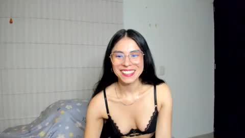 Snapshot of sasha_jonne chatting on September 15, 2025, 4:23 am sasha_jonne online show from September 15, 2025, 4:23 am