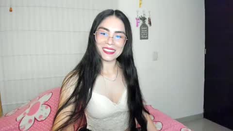 Snapshot of sasha_jonne chatting on September 24, 2025, 11:52 pm sasha_jonne online show from September 24, 2025, 11:52 pm