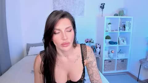 Sasha Miro online show from November 26, 2025, 3:07 am