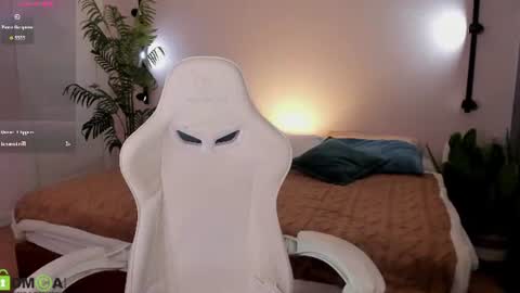 Sasha online show from June 14, 2026, 9:33 am