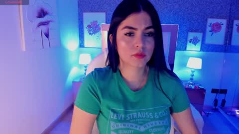 Snapshot of sasha_sims chatting on December 5, 2024, 11:38 am Camila online show from December 5, 2024, 11:38 am